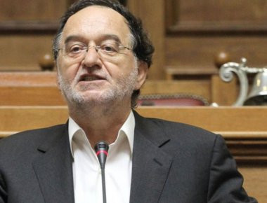 Π.Λαφαζάνης: Στη συγκέντρωση της ομοσπονδίας ιδιωτικών υπαλλήλων στην οδό Ερμού